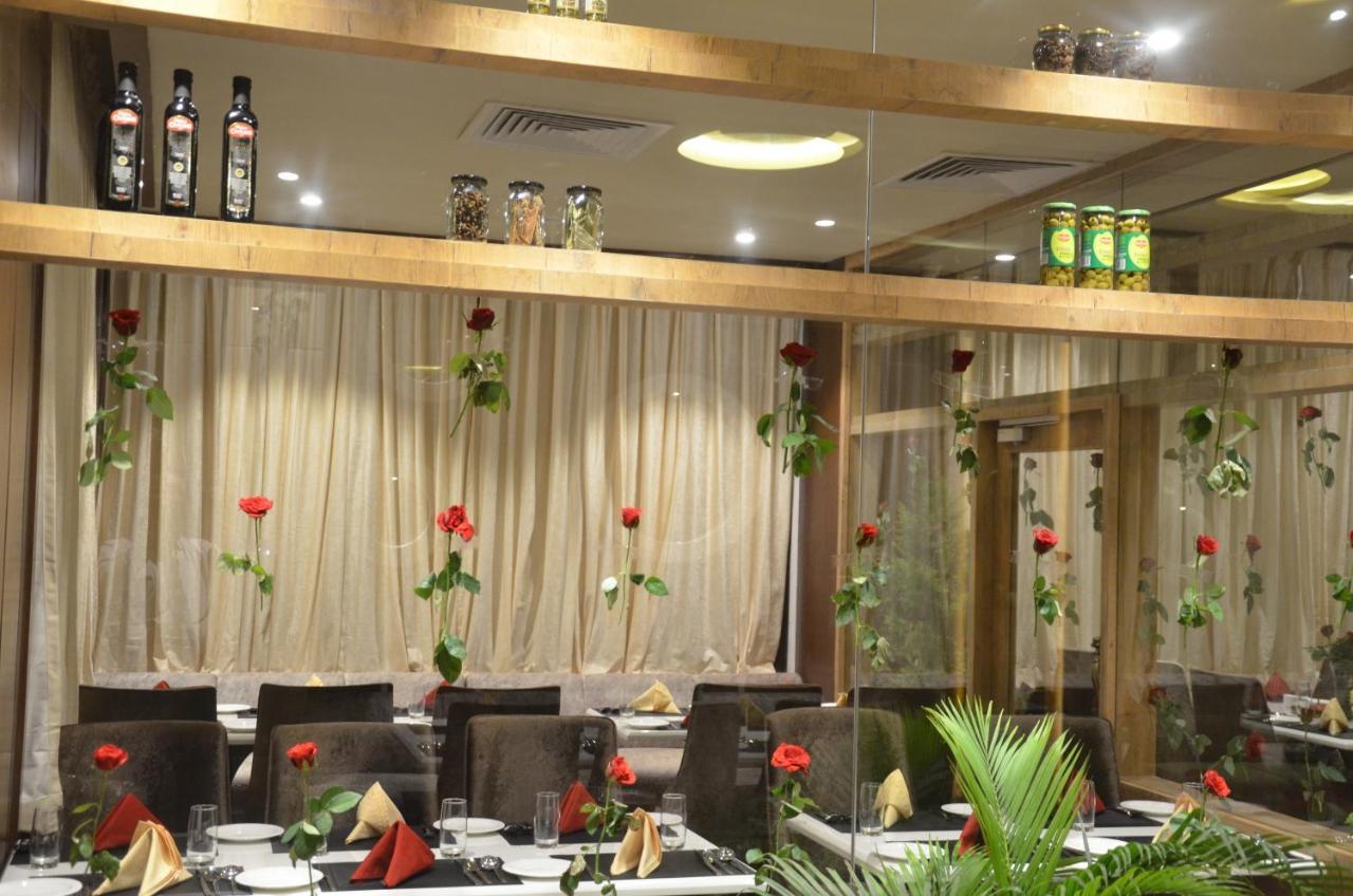 Hotel Prince Viraj Jabalpur Luaran gambar