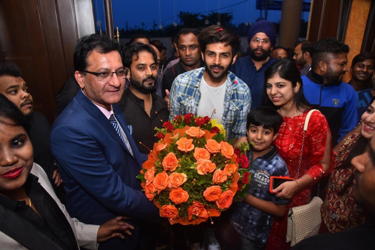 Hotel Prince Viraj Jabalpur Luaran gambar